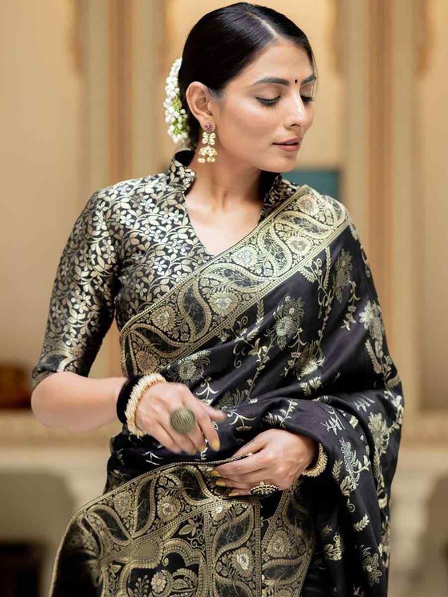 Black Banarasi Soft Silk Handwoven Wedding Festival Heavy Border Saree