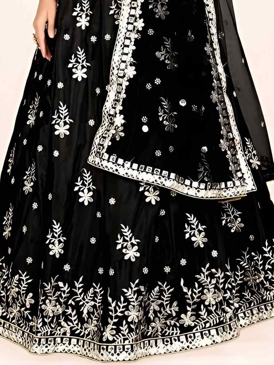 Black Art Silk Embroidery Bridesmaid Wedding Heavy Border Lehenga Choli