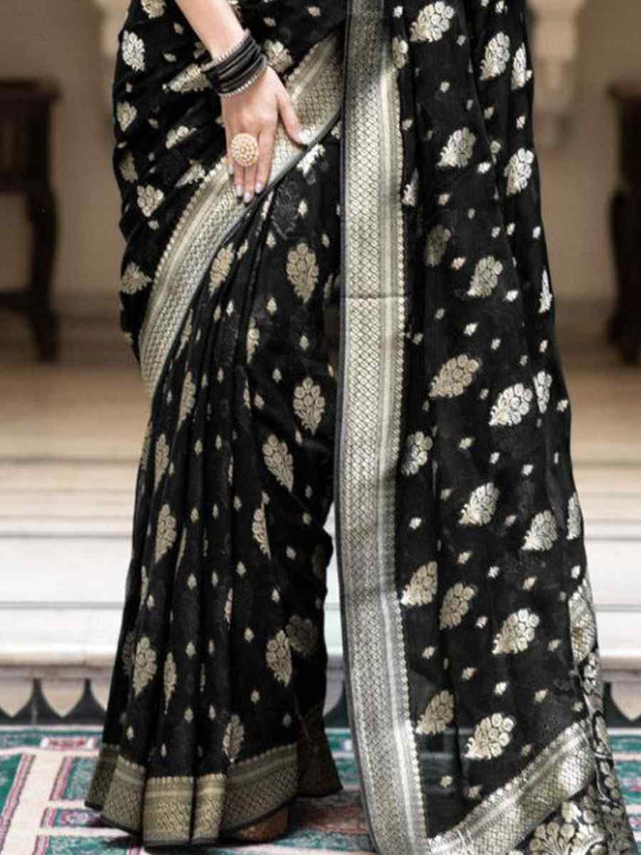 Black Banarasi Soft Silk Handwoven Wedding Festival Heavy Border Saree