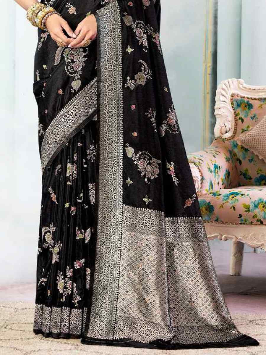 Black Silk Handwoven Festival Wedding Heavy Border Saree