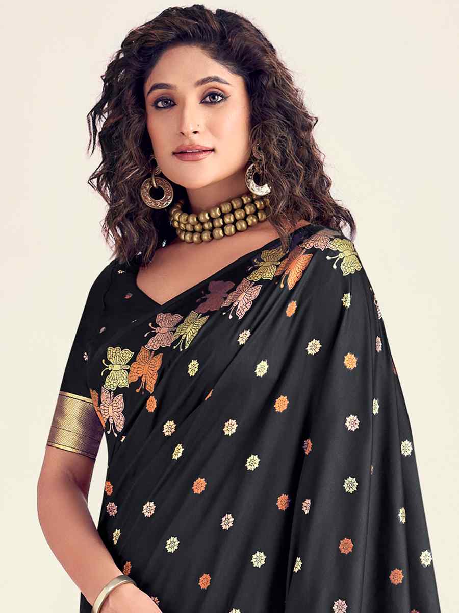 Black Soft Banarasi Silk Handwoven Wedding Festival Heavy Border Saree