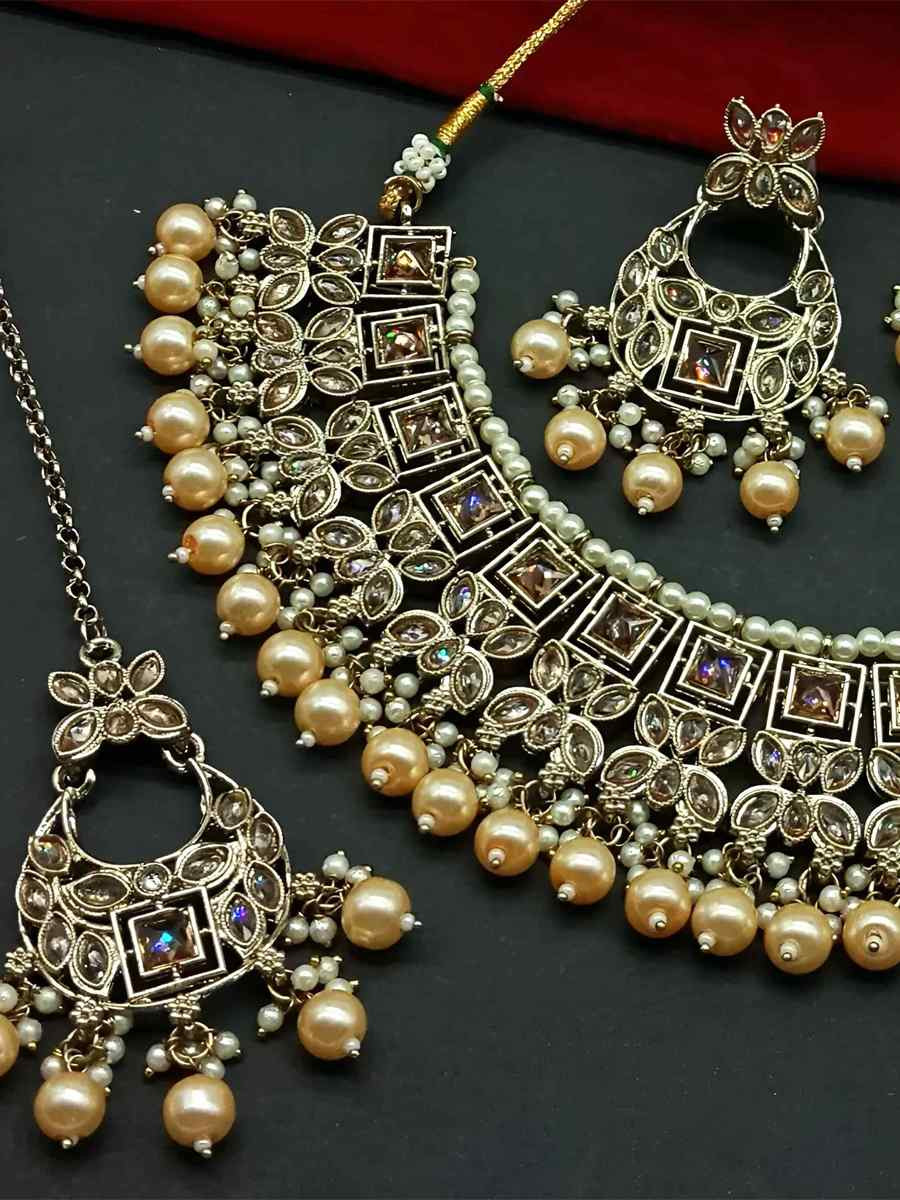 Chiku Alloy Festival Wear Kundan Necklace