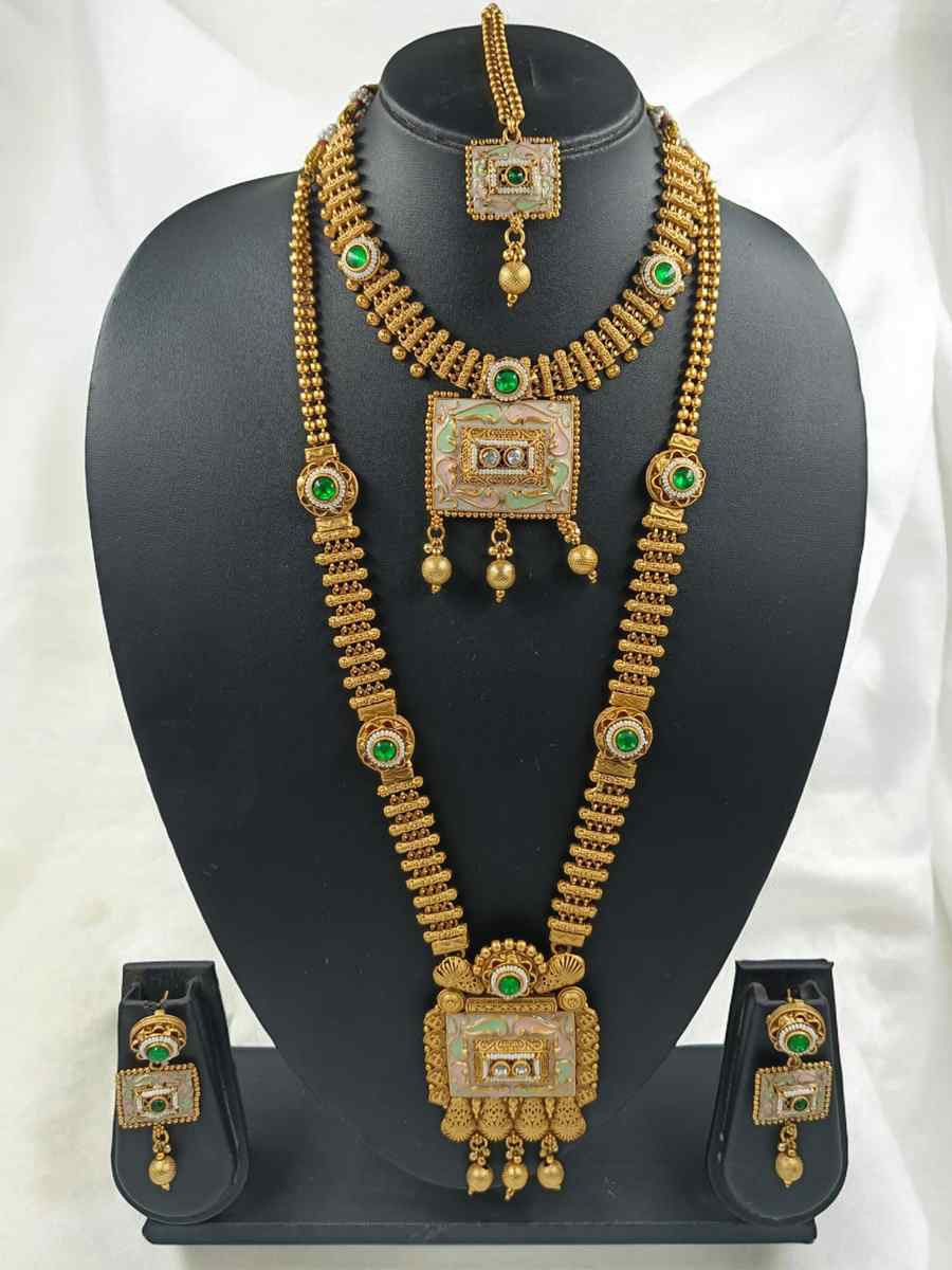 Gold Alloy Festival Wear Kundan Necklace