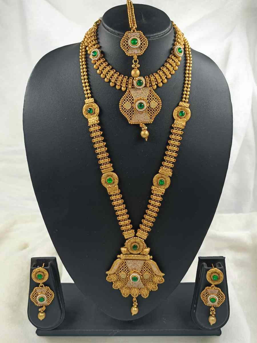 Gold Alloy Festival Wear Kundan Necklace