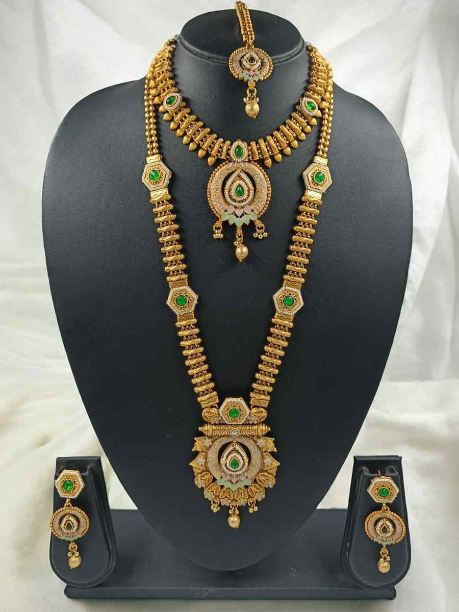 Gold Alloy Festival Wear Kundan Necklace