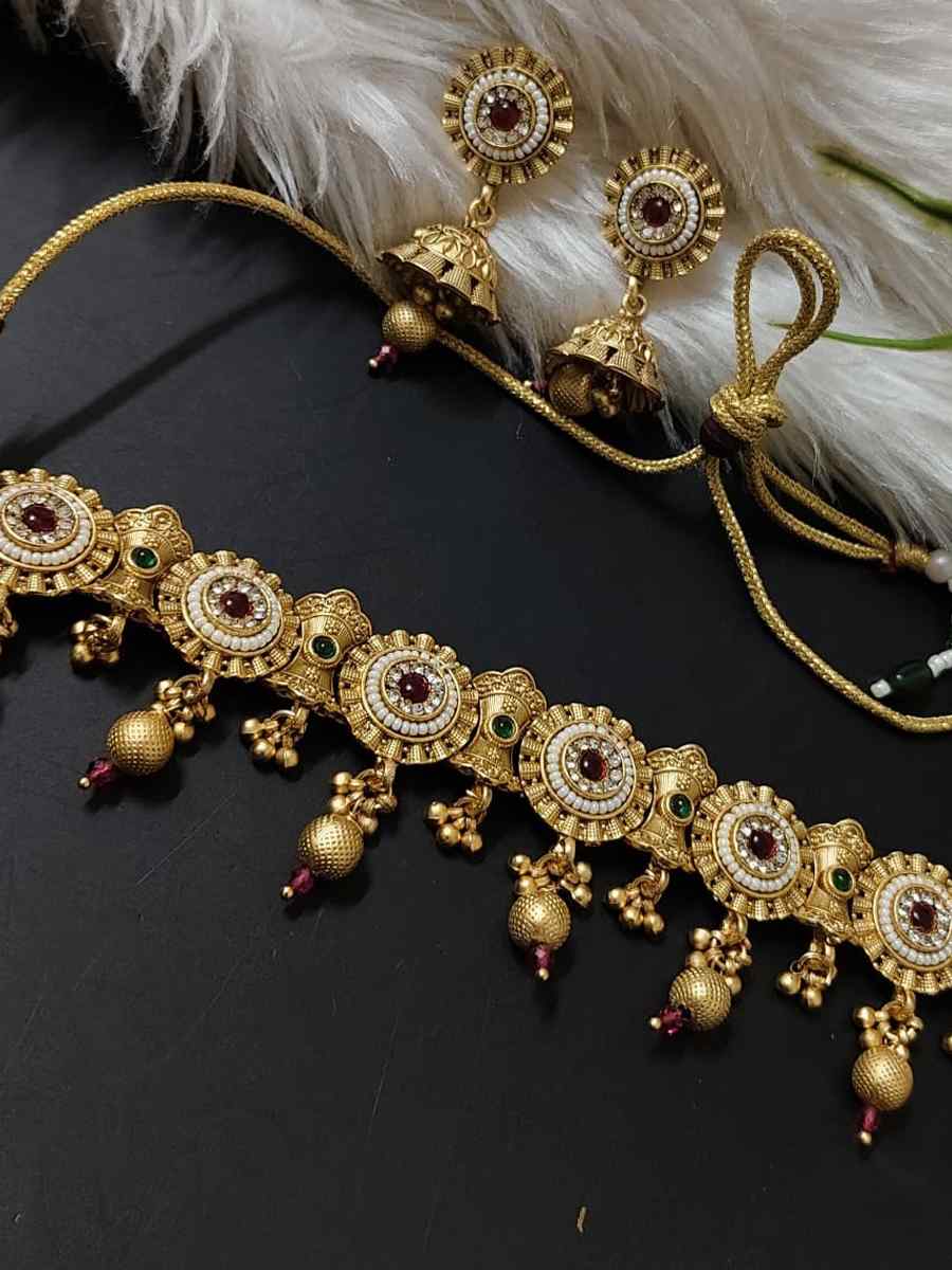 Golden Alloy Festival Wear Kundan Necklace