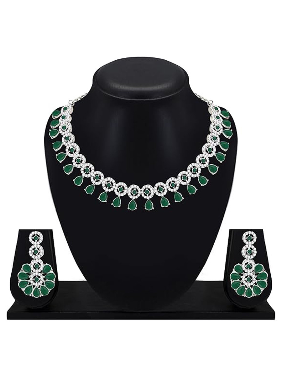 Green Alloy Festival Wear Kundan Necklace