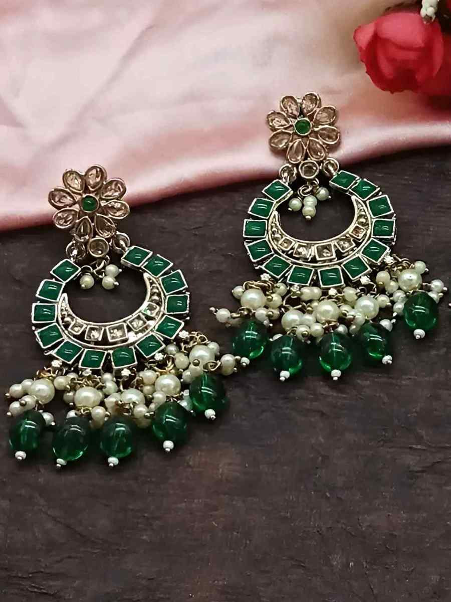 Green Alloy Festival Wear Kundan Necklace