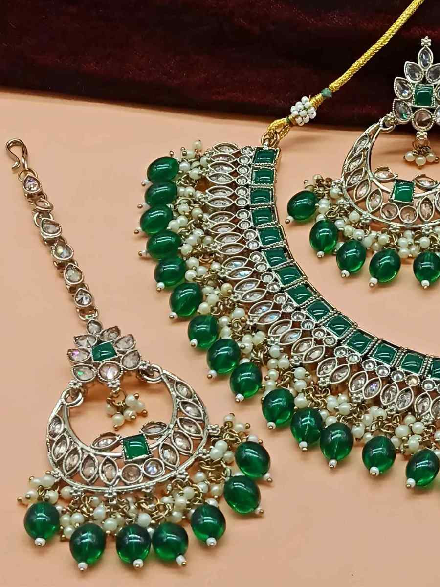 Green Alloy Festival Wear Kundan Necklace