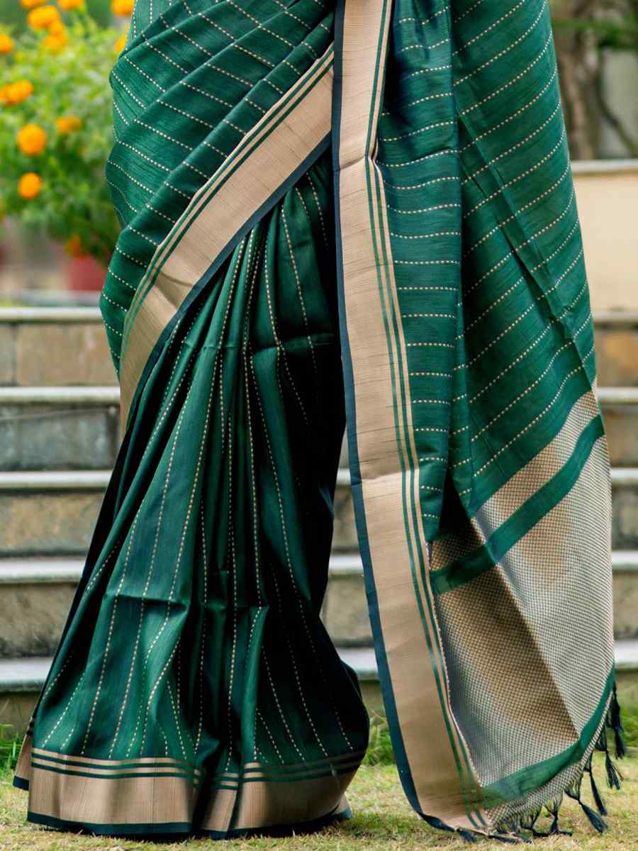 Green Banarasi Raw Silk Handwoven Festival Wedding Heavy Border Saree