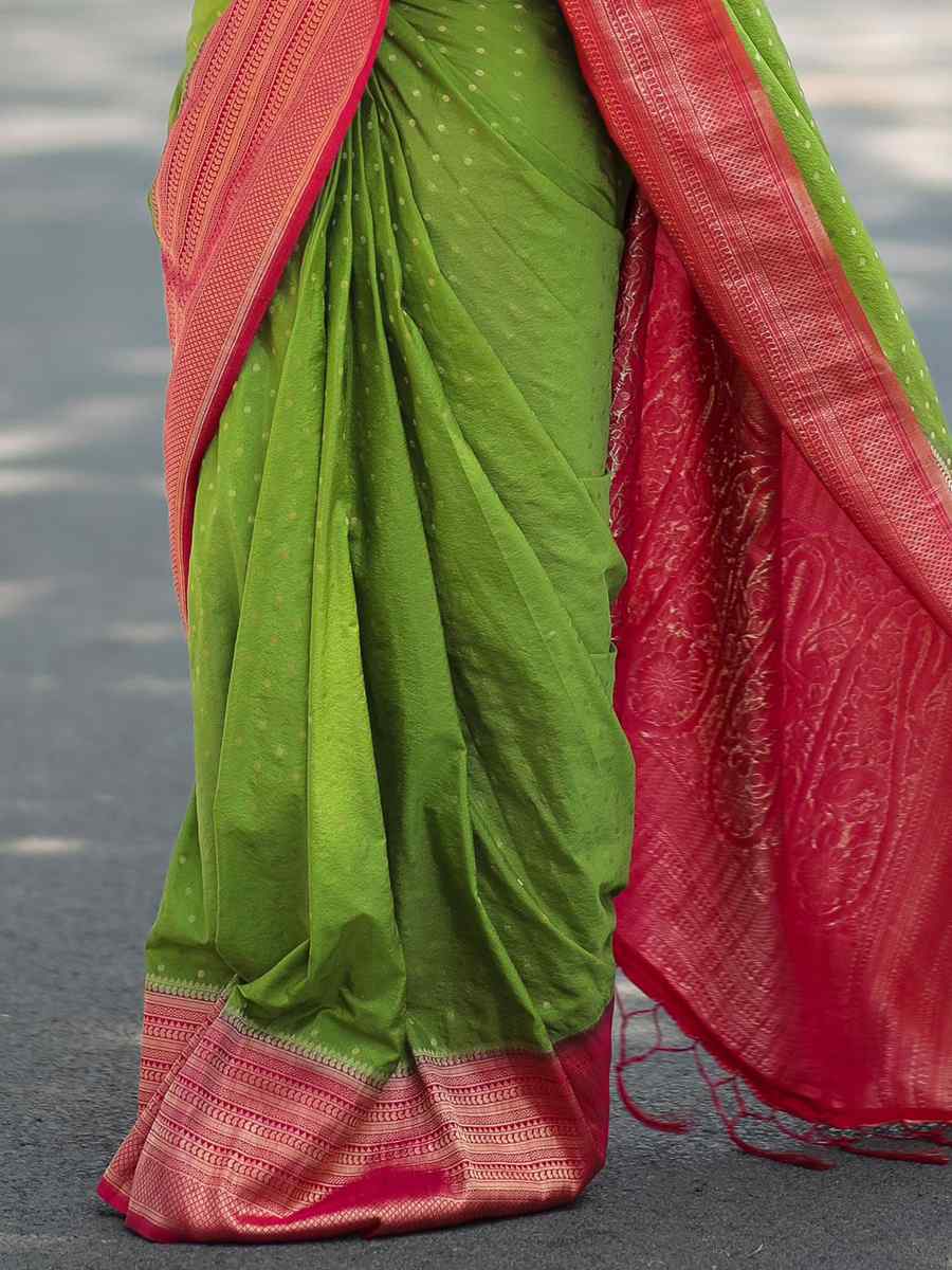 Green Georgette Silk Handwoven Casual Festival Heavy Border Saree