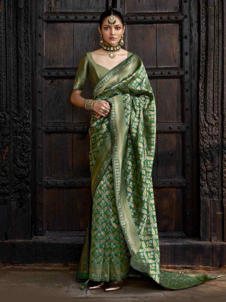 Green Poly Viscose Silk Banarasi Silk Handwoven Festival Casual Heavy Border Saree