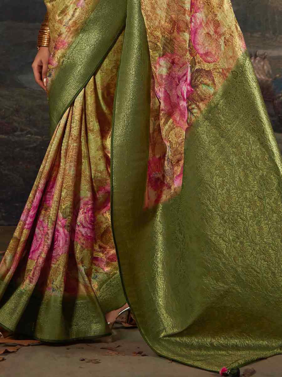 Green Pure Zari Linen Handwoven Casual Festival Classic Style Saree