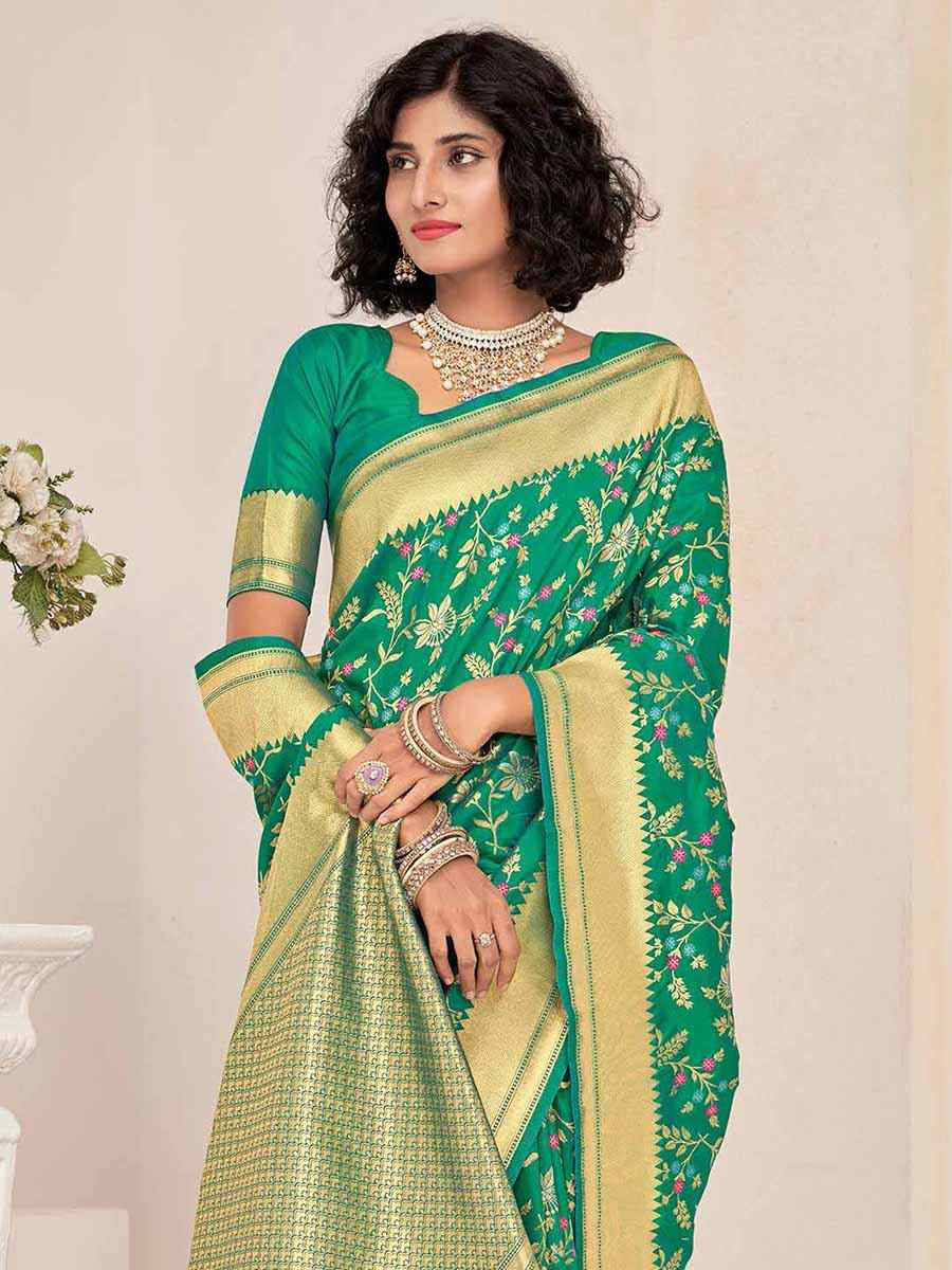 Green Silk Handwoven Festival Casual Heavy Border Saree