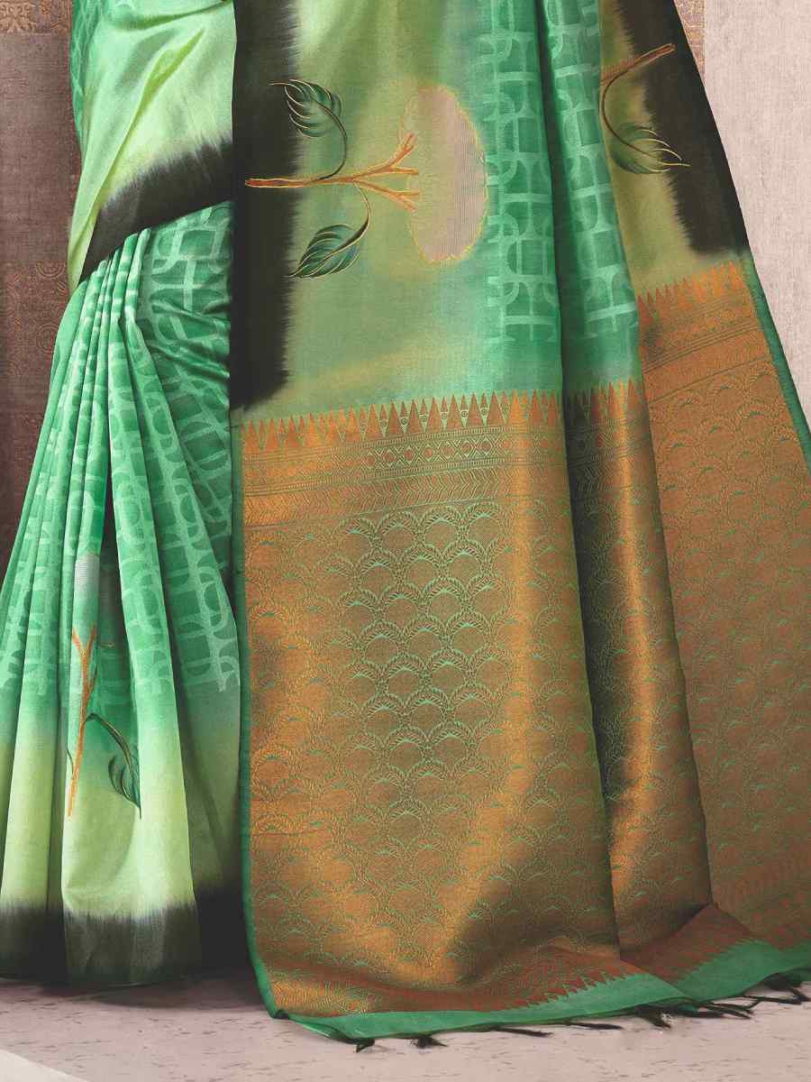 Green Silk Handwoven Festival Wedding Heavy Border Saree