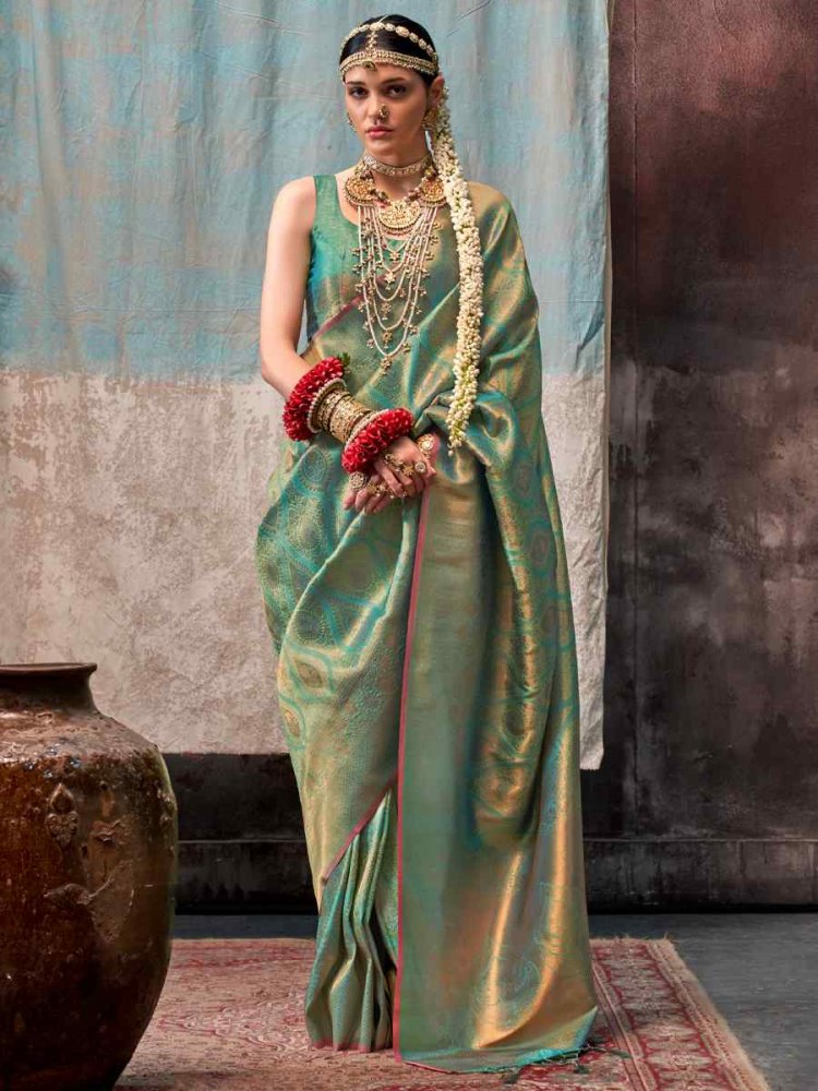 Green Silk Handwoven Festival Wedding Heavy Border Saree