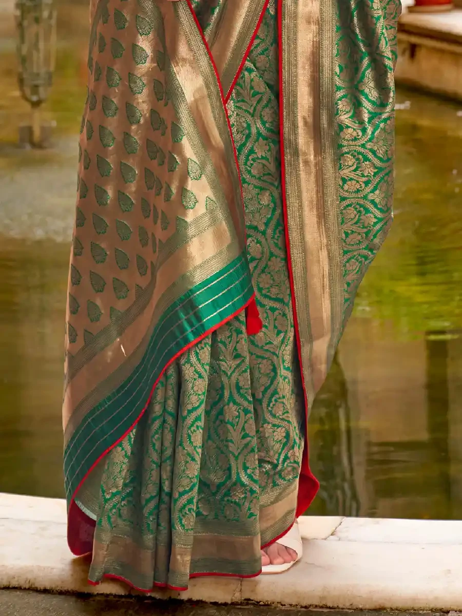 Green Silk Handwoven Festival Wedding Heavy Border Saree