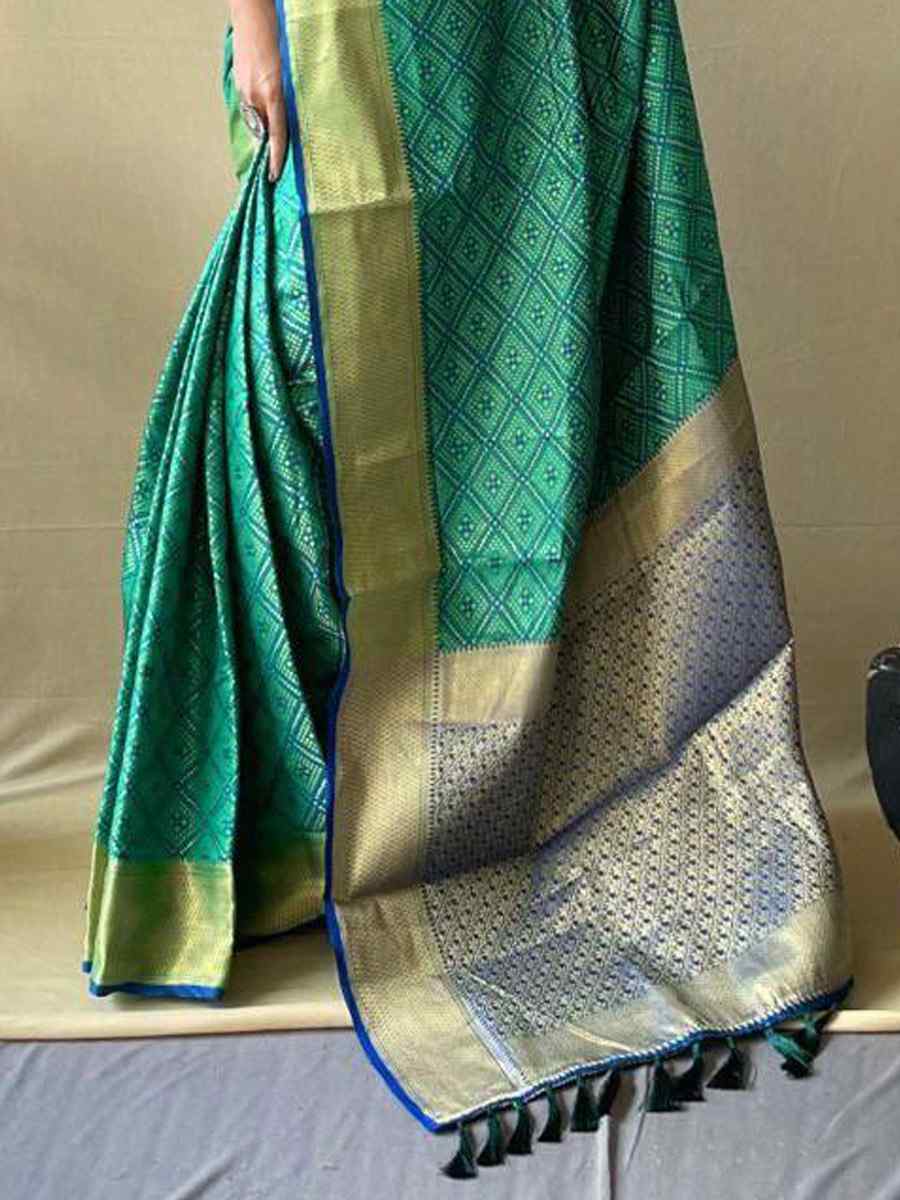 Green Soft Banarasi Silk Handwoven Festival Wedding Heavy Border Saree