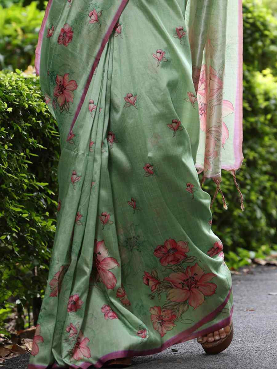 Green Soft Tussar Silk Handwoven Festival Casual Classic Style Saree