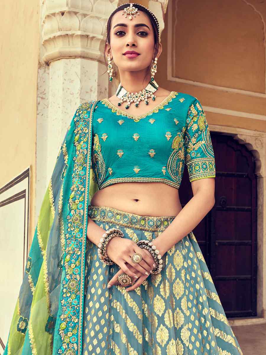 Fern Green Chandelier Pearl Drop Heavy Lehenga Set | Vaani Vats – KYNAH