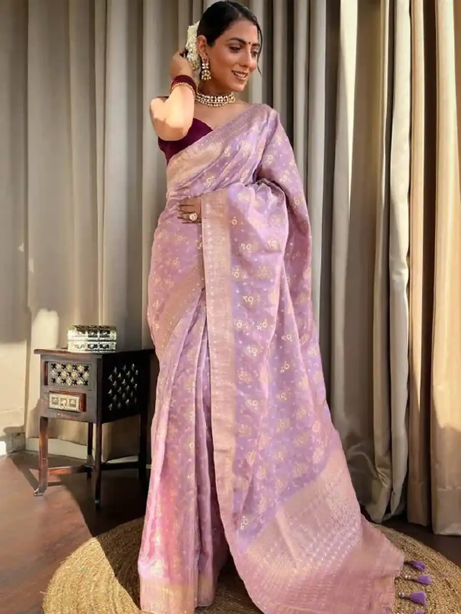 Lavender Banarasi Silk Handwoven Festival Wedding Heavy Border Saree