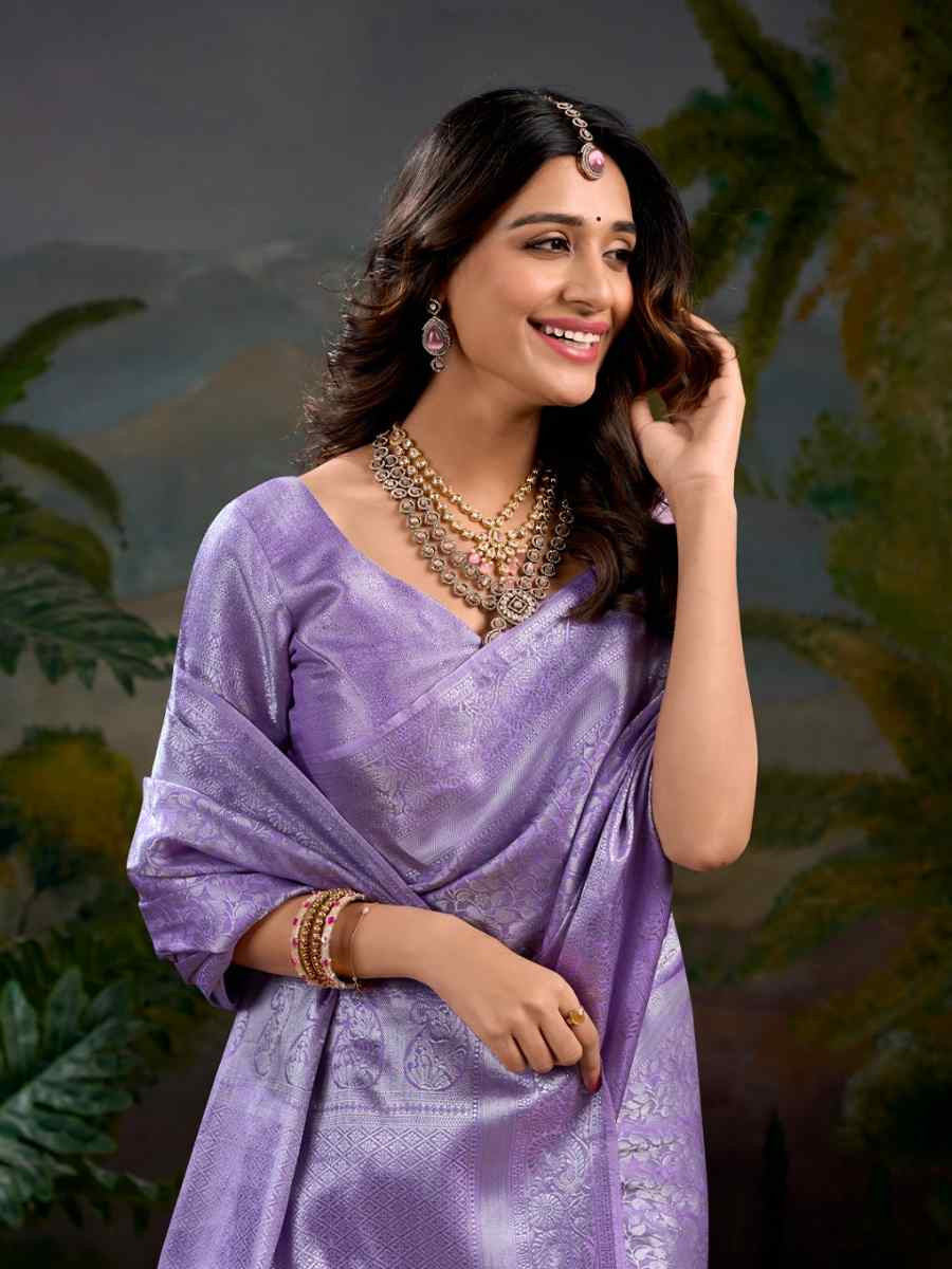 Lavender Kanjivaram Handwoven Festival Wedding Heavy Border Saree