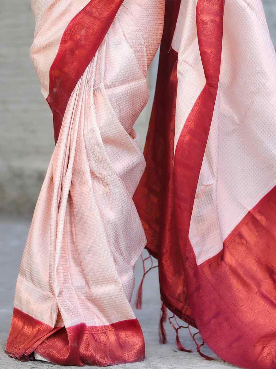 Light Red Kubera Pattu Handwoven Casual Festival Heavy Border Saree