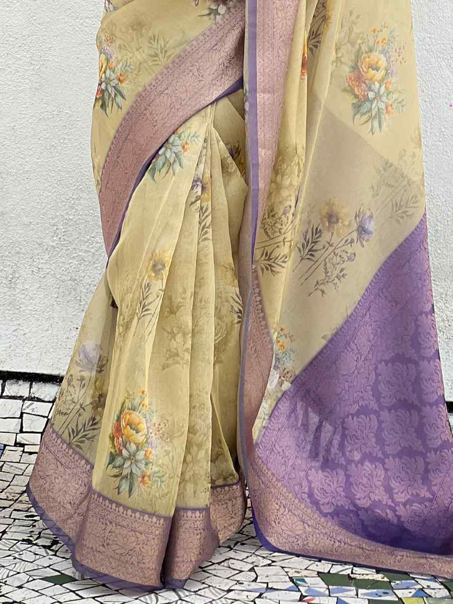 Light Yellow Crush Tissue Handwoven Festival Casual Heavy Border Saree