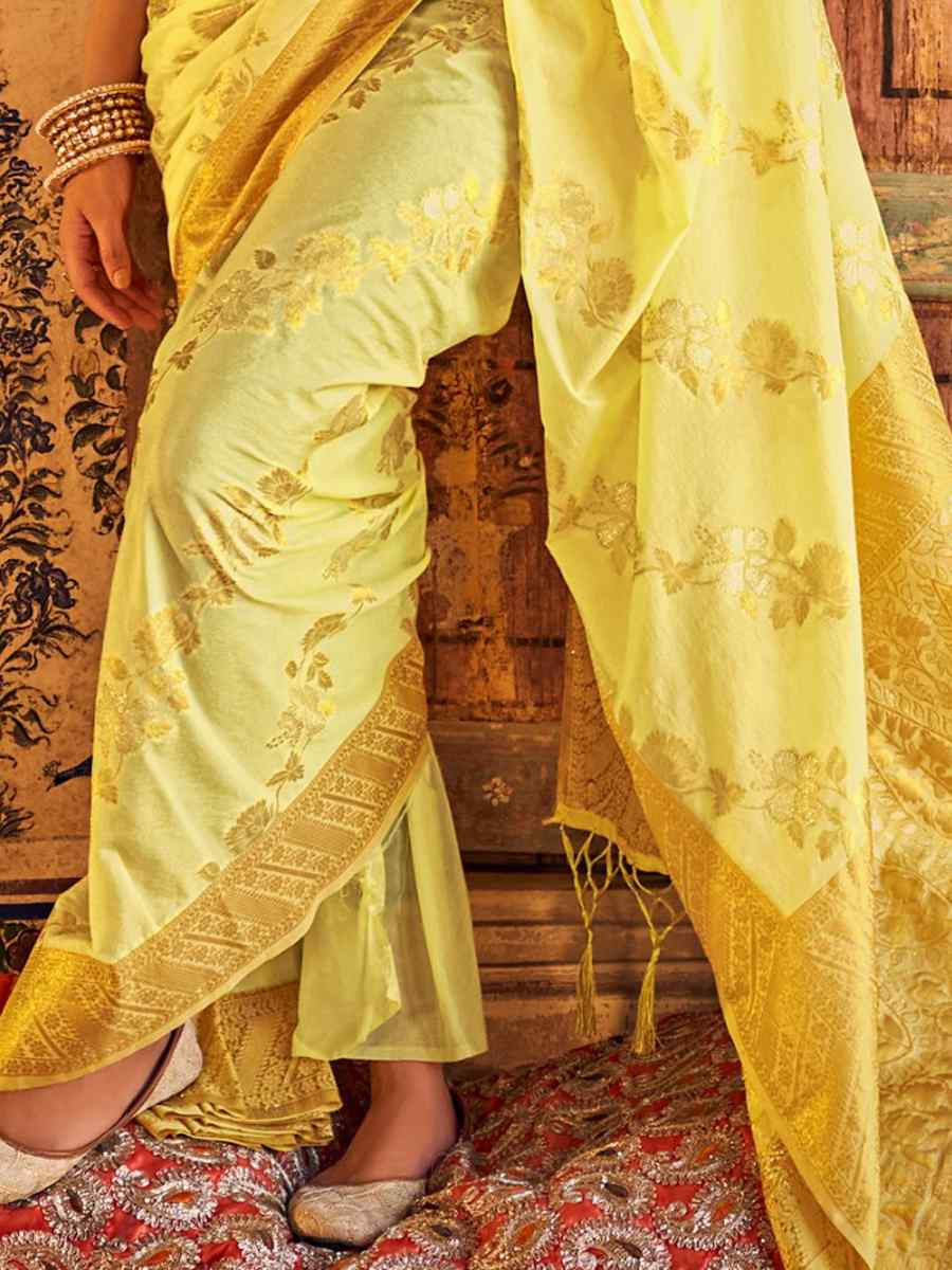 Light Yellow Georgette Silk Handwoven Festival Wedding Heavy Border Saree