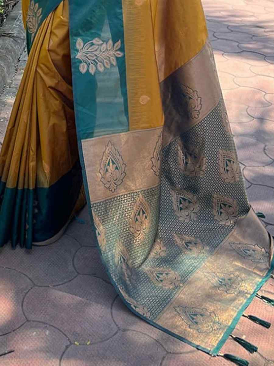 Multi Banarasi Soft Silk Handwoven Festival Casual Heavy Border Saree