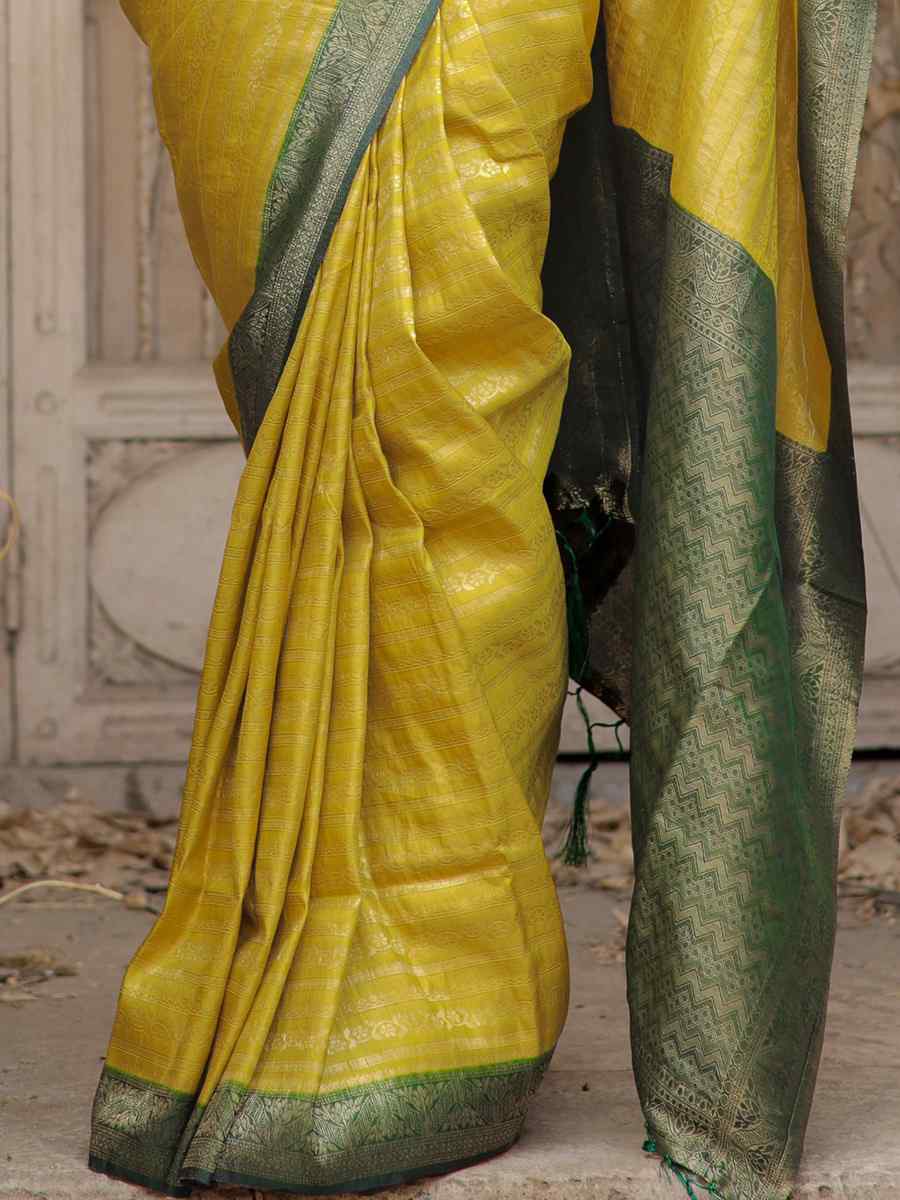 Musterd Kubera Pattu Handwoven Casual Festival Heavy Border Saree