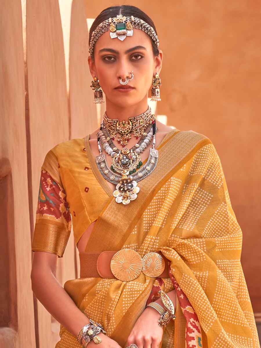 Mustured Yellow Cotton Silk Handwoven Casual Festival Classic Style Saree