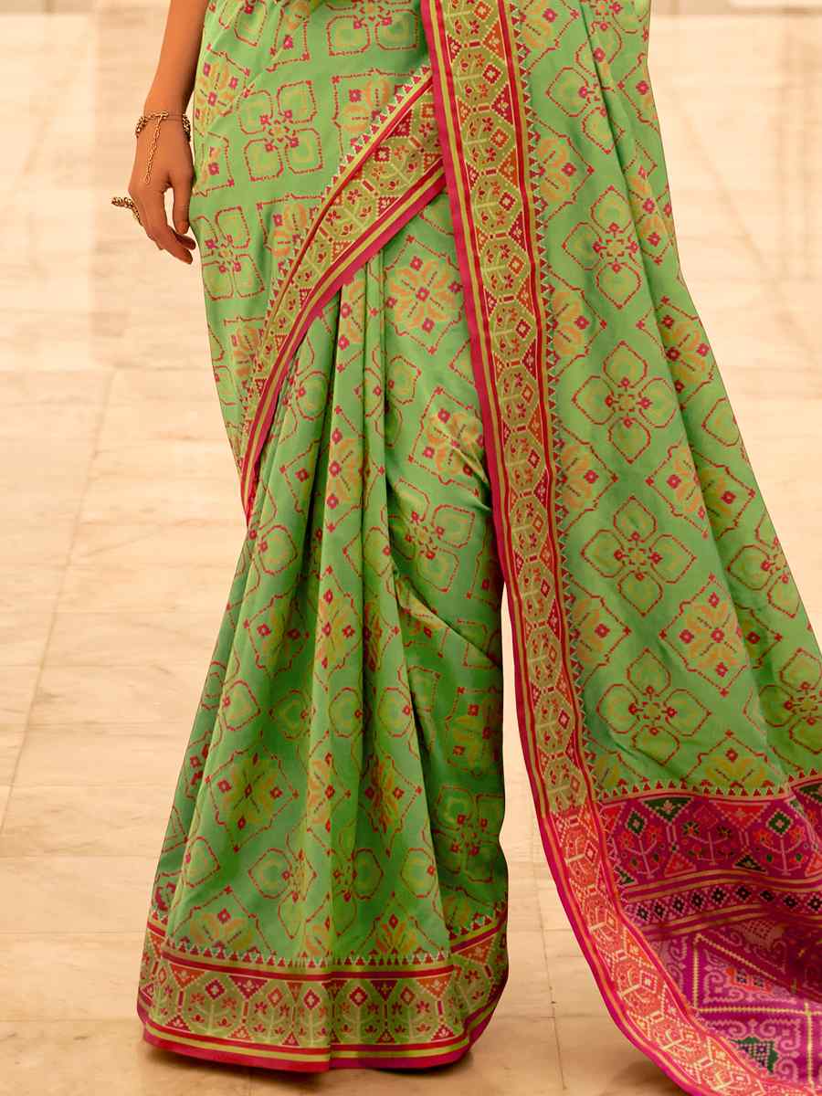 Parrot Green Patola Banarasi Silk Handwoven Wedding Festival Heavy Border Saree