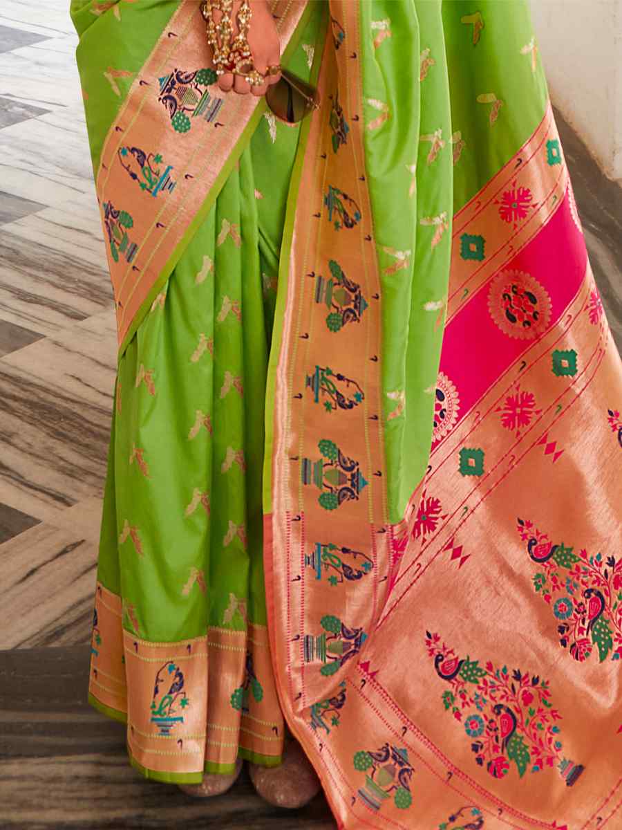 Parrot Green Pure Heavy Silk  Handwoven Wedding Festival Heavy Border Saree