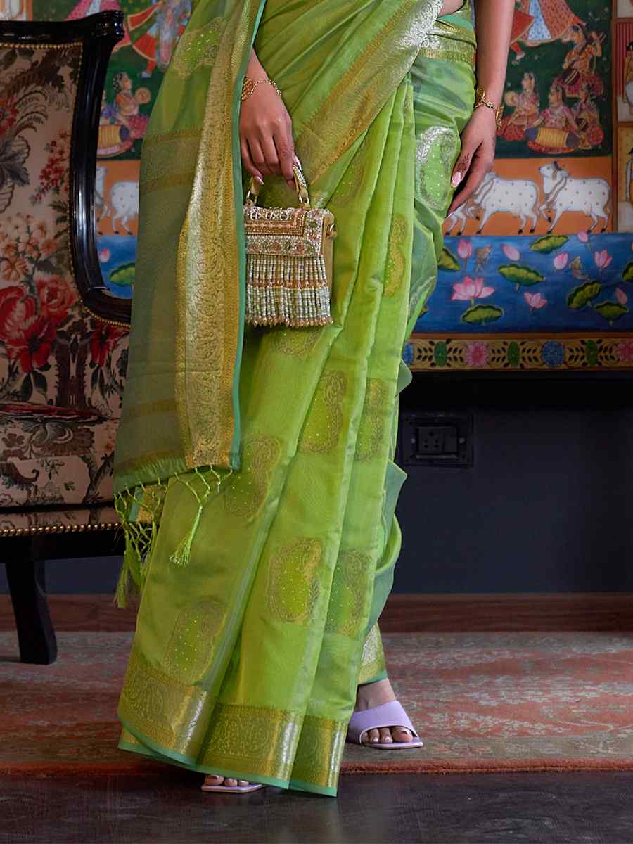 Parrot Green Silk Handwoven Party Festival Heavy Border Saree