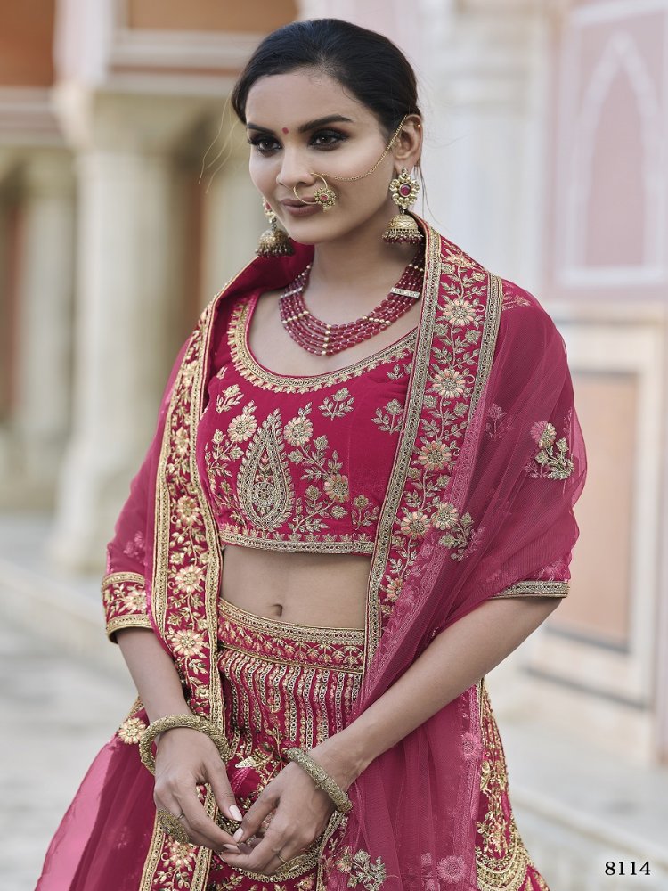 The Only Pink and Gold Lehenga Listicle You Will Need To Flesh Out Your  Outfit Fantasy