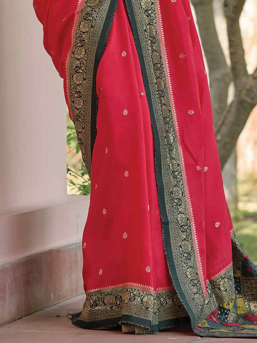 Pink Viscose Handwoven Festival Wedding Heavy Border Saree