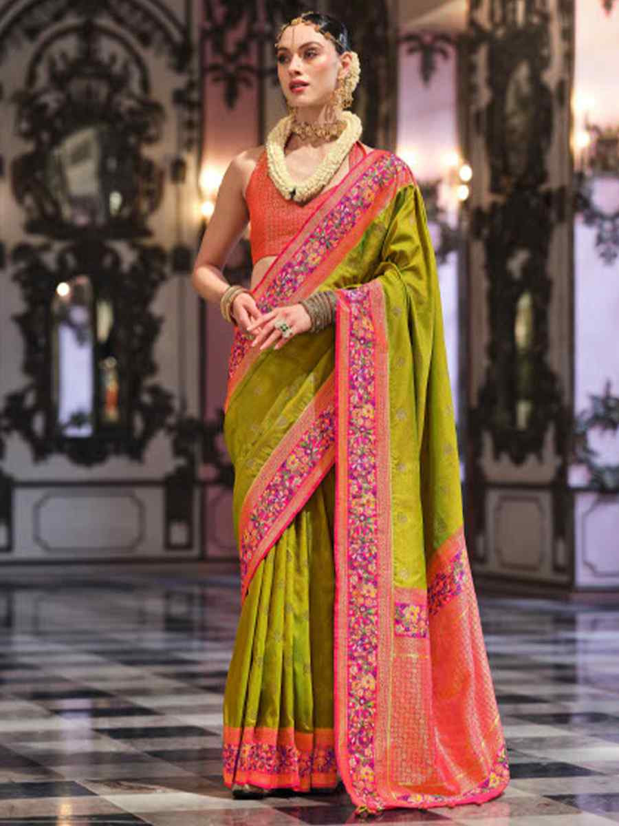 Pista Banarasi Poly Viscose Silk Handwoven Festival Wedding Heavy Border Saree