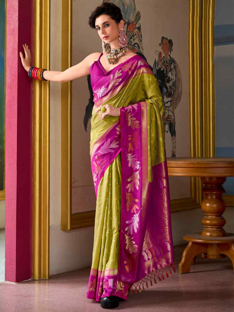 Pista Banarasi Silk Handwoven Festival Wedding Heavy Border Saree