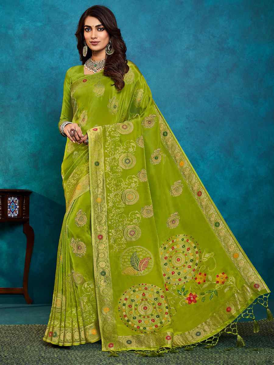 Pista Silk Handwoven Festival Casual Classic Style Saree