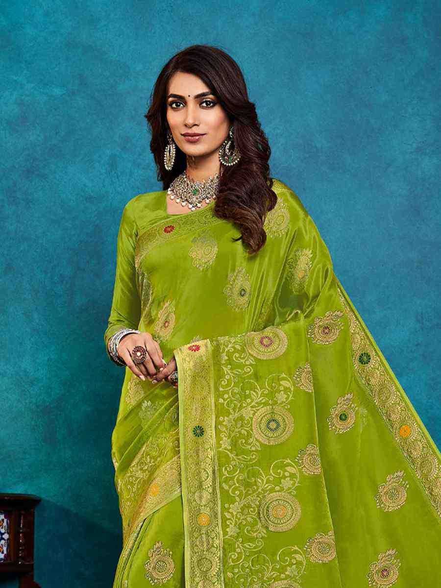 Pista Silk Handwoven Festival Casual Classic Style Saree