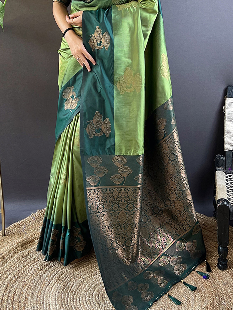 Pista Soft Silk Handwoven Festival Wedding Heavy Border Saree