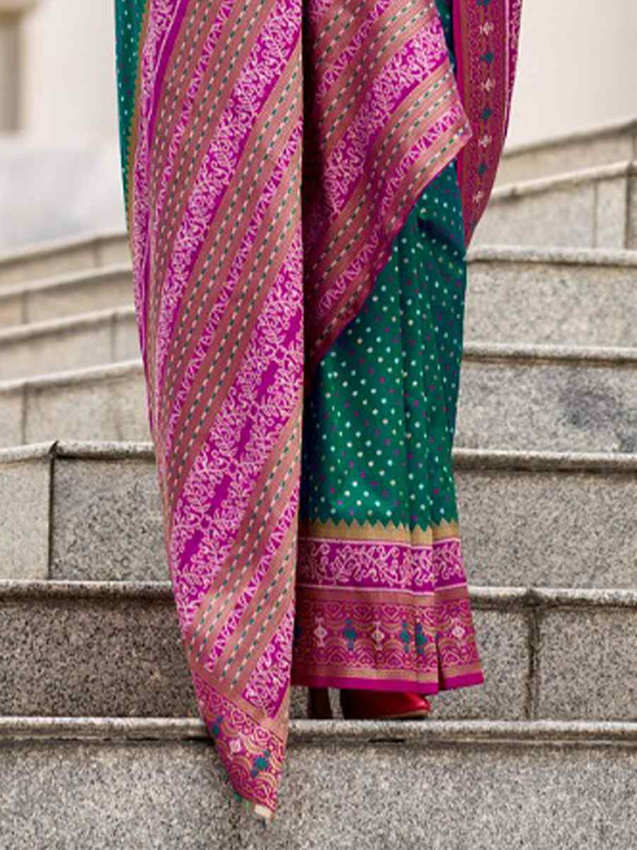 Rama Ikkat Soft Silk Handwoven Festival Wedding Heavy Border Saree