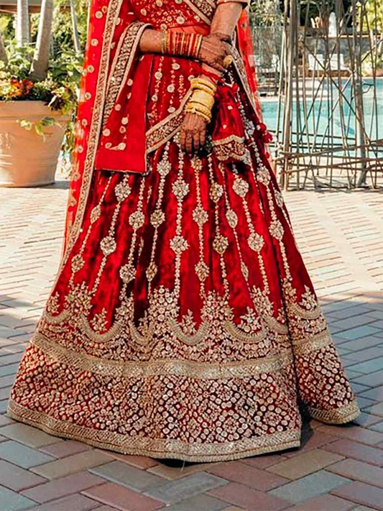 Velvet Heavy Embroidery Work Traditional Wedding Season Special Lehenga  Choli - Zakarto