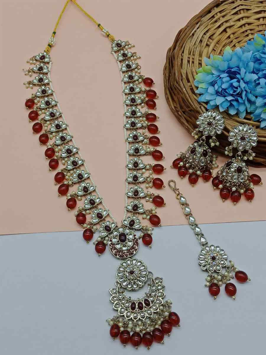 Red Alloy Festival Wear Kundan Necklace