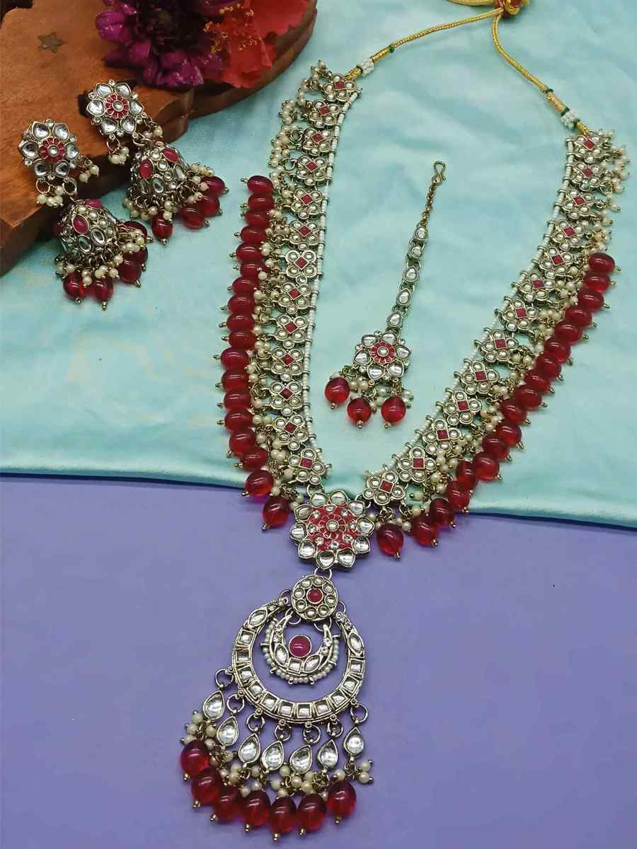 Red Alloy Festival Wear Kundan Necklace