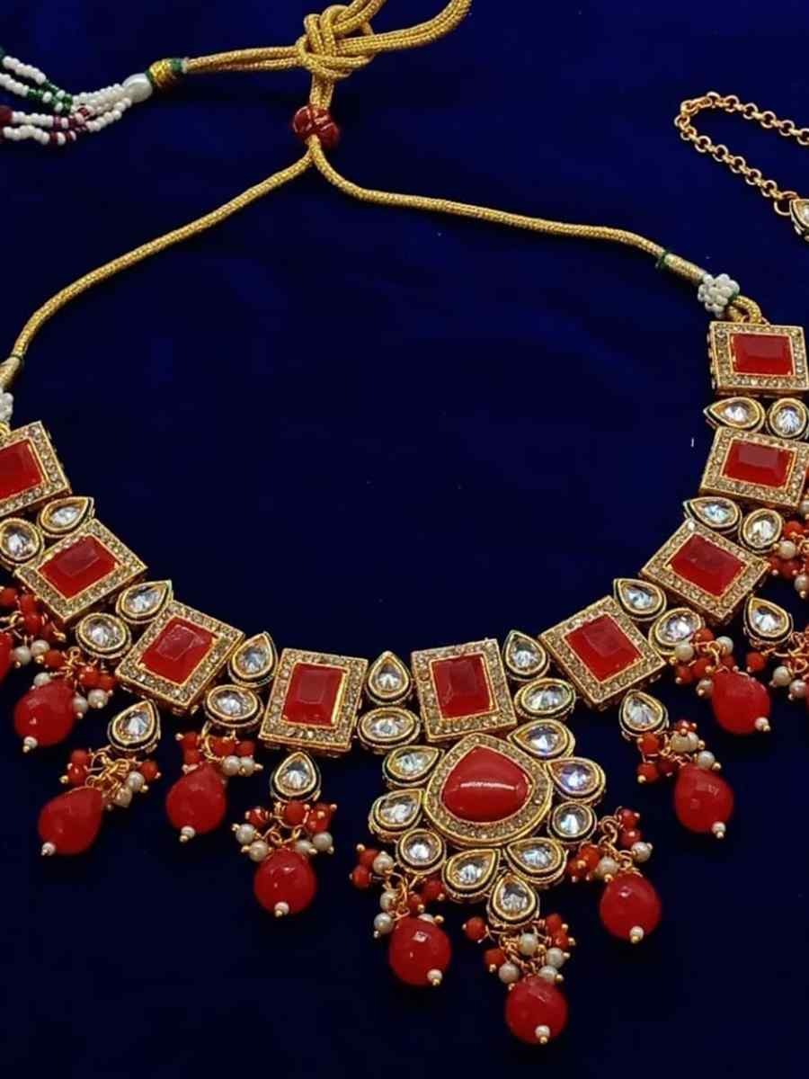 Red Alloy Metal Festival Wear Kundan Necklace