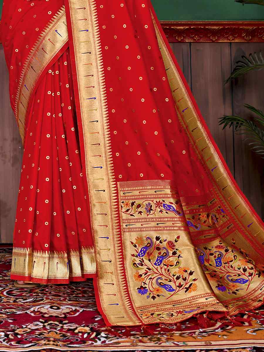 Red Pure Lichi Silk Handwoven Wedding Festival Heavy Border Saree