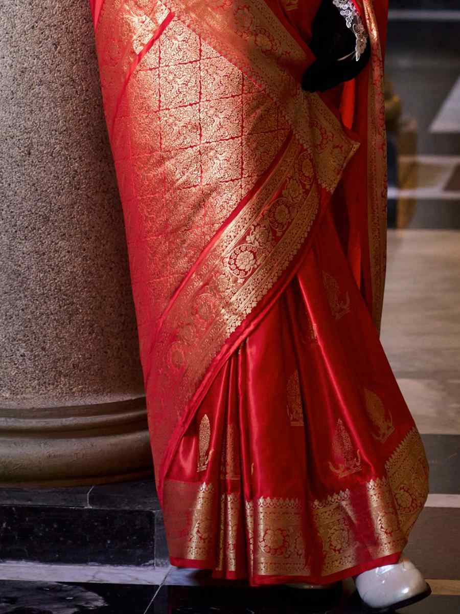 Red Satin Silk Handwoven Festival Wedding Heavy Border Saree