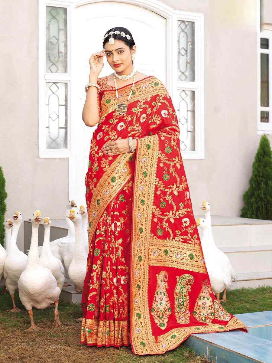 Red Silk Handwoven Festival Wedding Heavy Border Saree